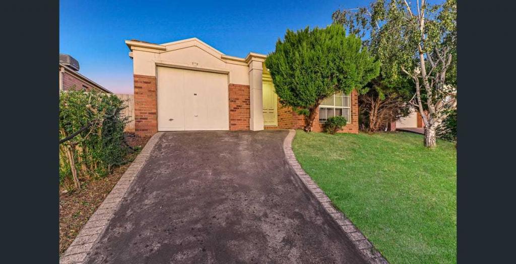 10 Kimbarra Dr, Berwick, VIC 3806