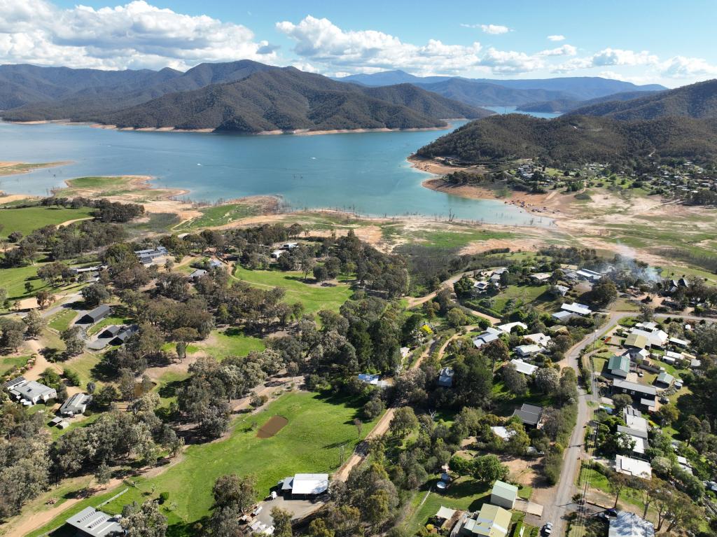 22 Fossickers Trl, Goughs Bay, VIC 3723