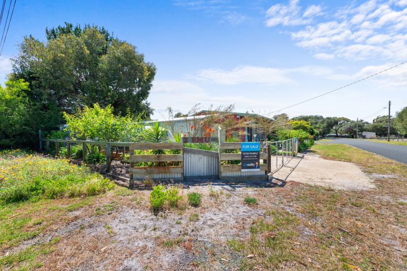 2 Emu Ct, Loch Sport, VIC 3851