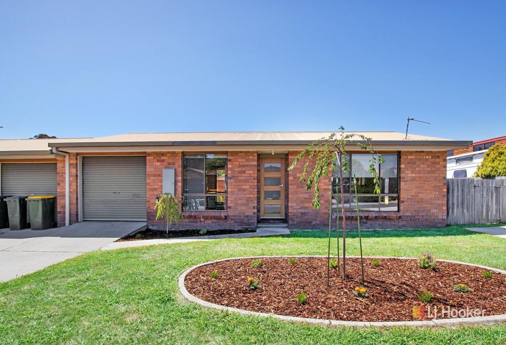 2/11 Arden Ave, Devonport, TAS 7310