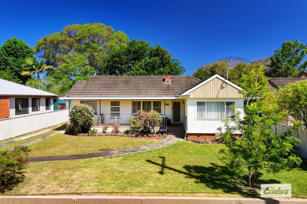 8 Bayview Cres, Taree, NSW 2430