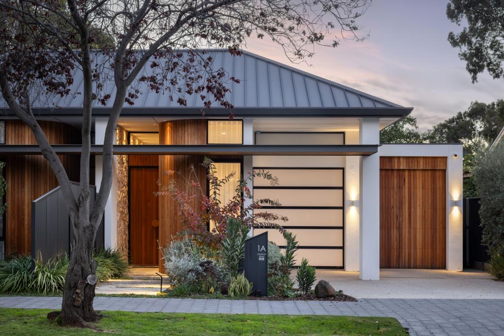 1a Laurence St, Lower Mitcham, SA 5062
