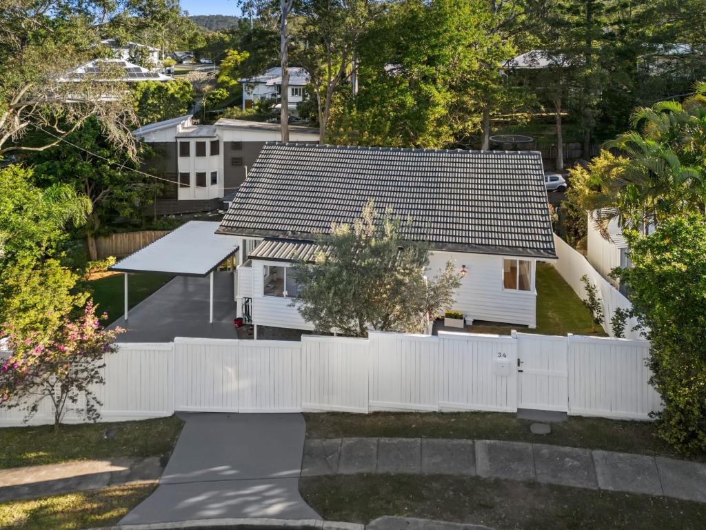 34 Milpera St, Ashgrove, QLD 4060
