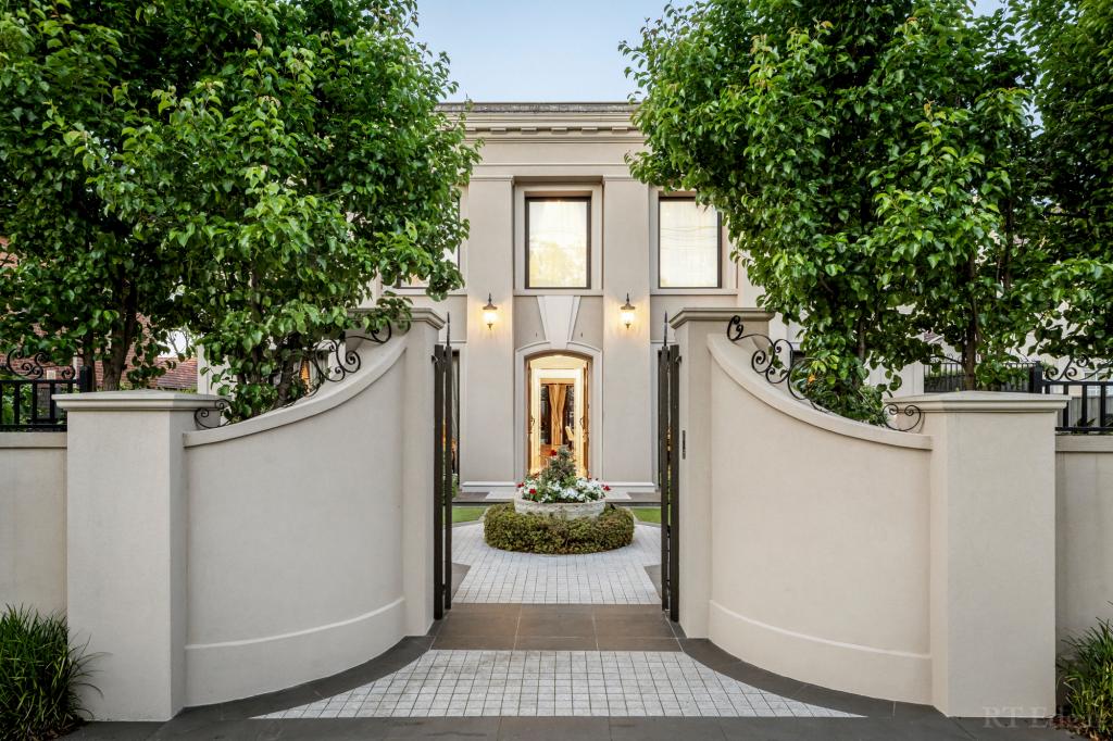 73A MONT ALBERT RD, CANTERBURY, VIC 3126