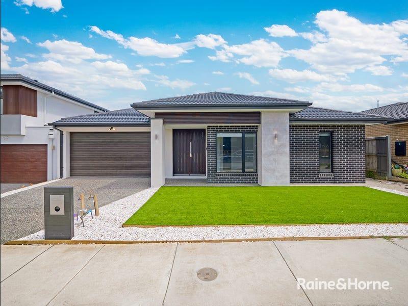 18 INVERLOCH AVE, CLYDE, VIC 3978