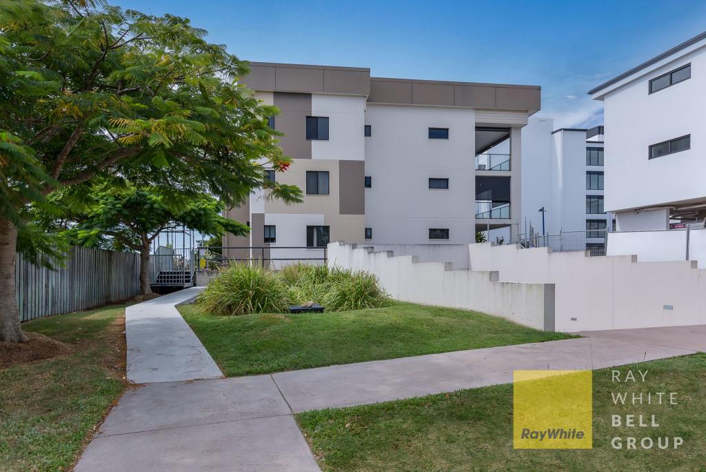 201/35 Halcyon Way, Hope Island, QLD 4212