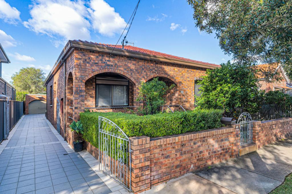 28 Carshalton St, Croydon, NSW 2132