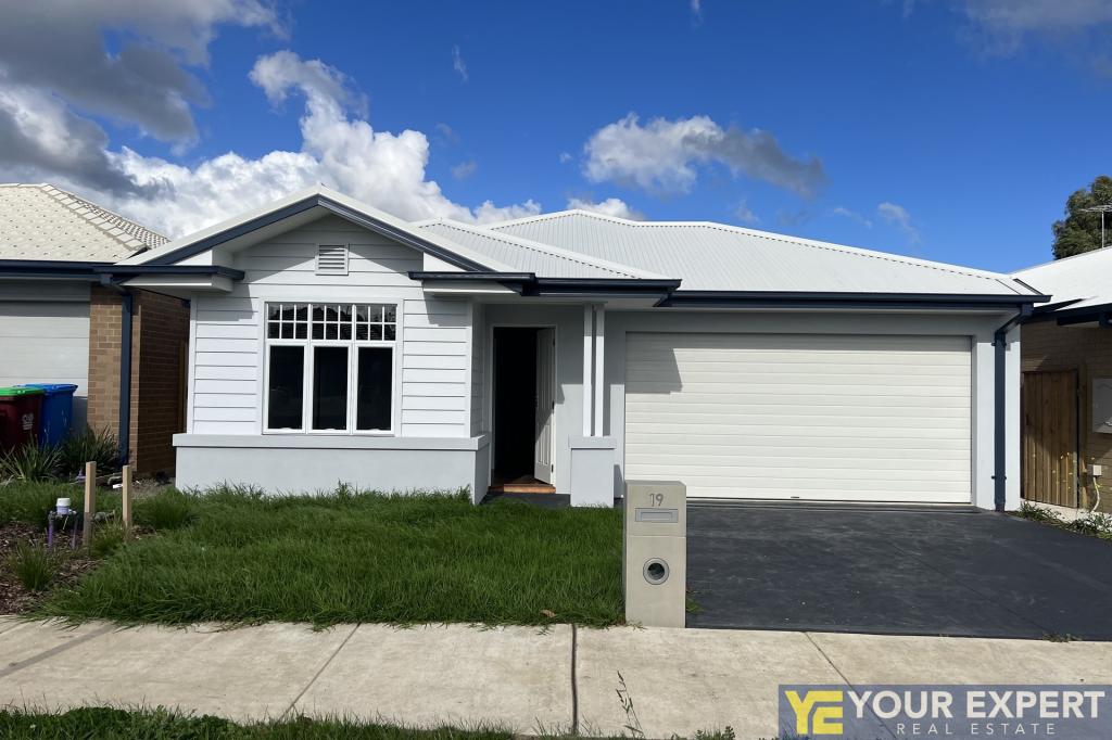 19 Mercury Rd, Cranbourne East, VIC 3977