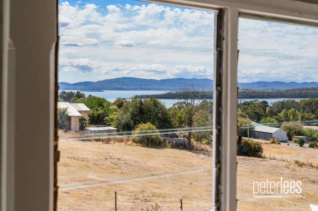 29 Torneys Rd, Beauty Point, TAS 7270