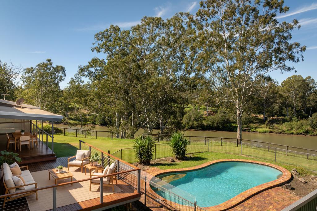 53 Bass St, Barellan Point, QLD 4306