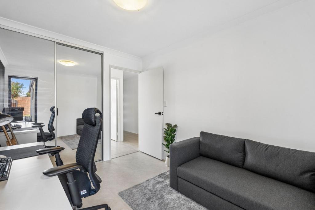 10/14 Wallangarra Rd, Carramar, WA 6031