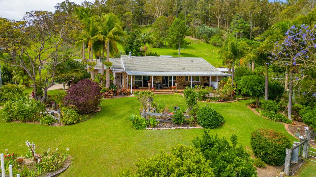 215 Hay Rd, Canina, QLD 4570