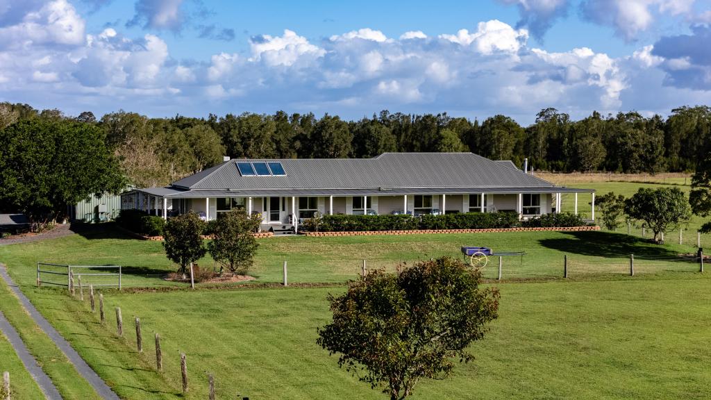 700 Manning Point Rd, Oxley Island, NSW 2430