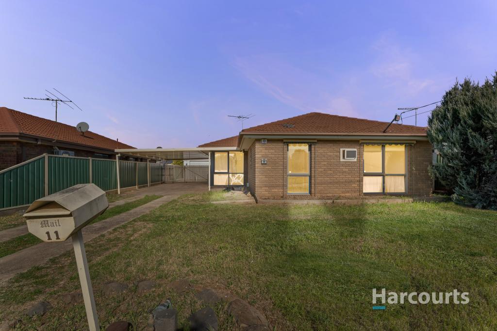 11 Westcott Pde, Rockbank, VIC 3335