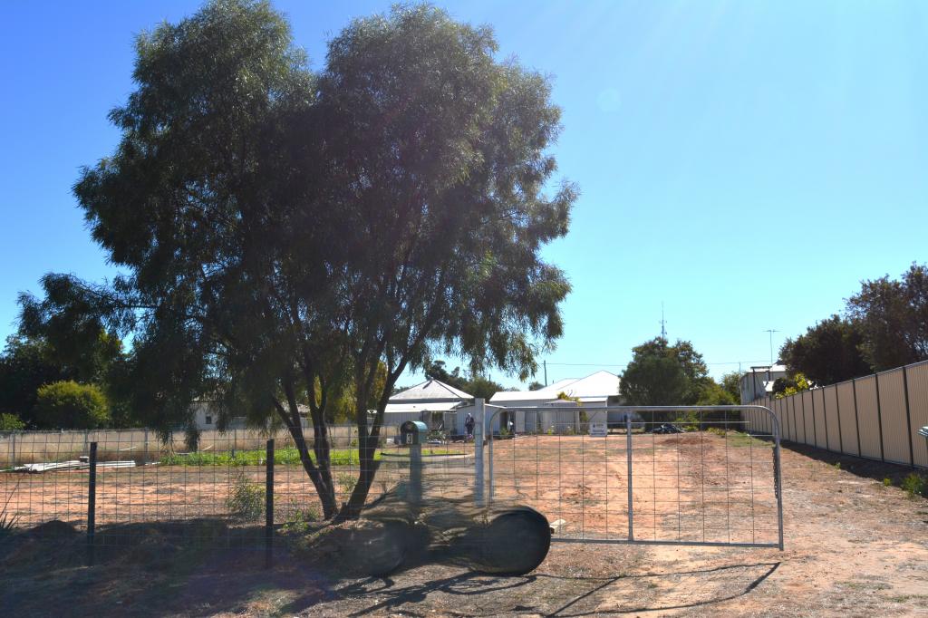 Lot 3 Petunia St, Blackall, QLD 4472