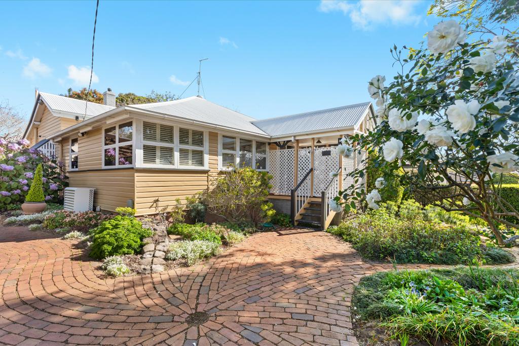 20 Healy St, South Toowoomba, QLD 4350