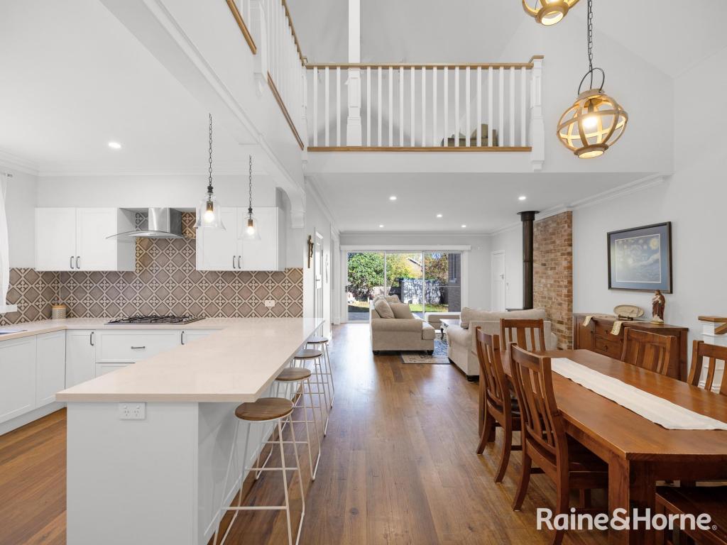 250 Peel St, Bathurst, NSW 2795