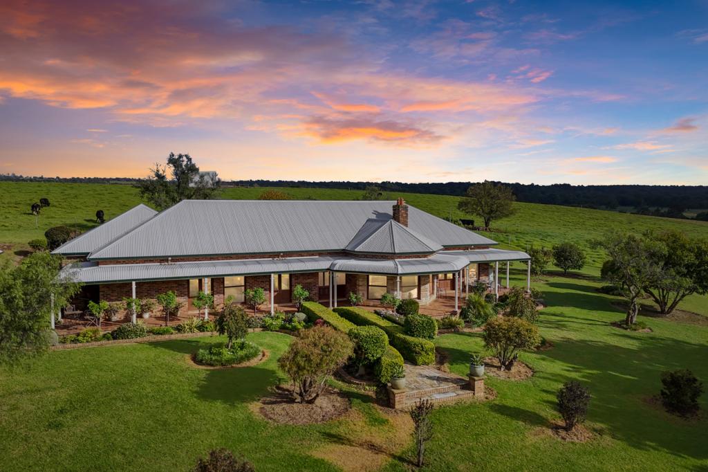 95 Craigend Rd, The Oaks, NSW 2570