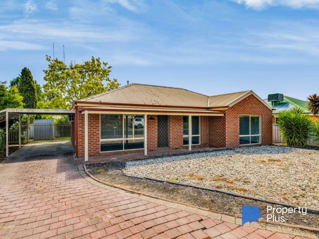 14 Pittaway St, Kangaroo Flat, VIC 3555