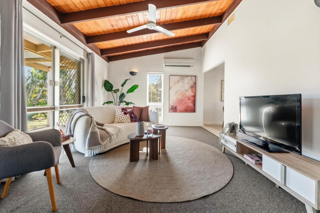 19 Cotswold St, Mount Warren Park, QLD 4207