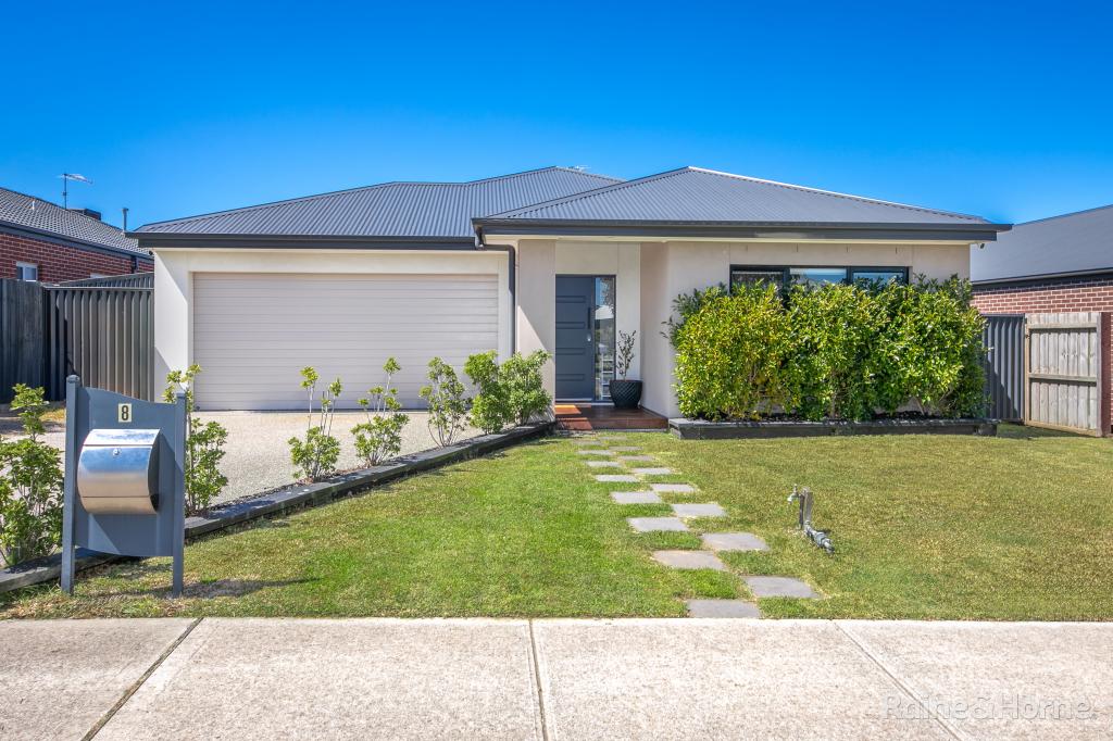 8 Eagle Rdge, Gisborne, VIC 3437