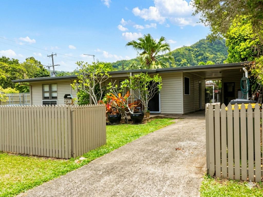 238 Woodward St, Whitfield, QLD 4870
