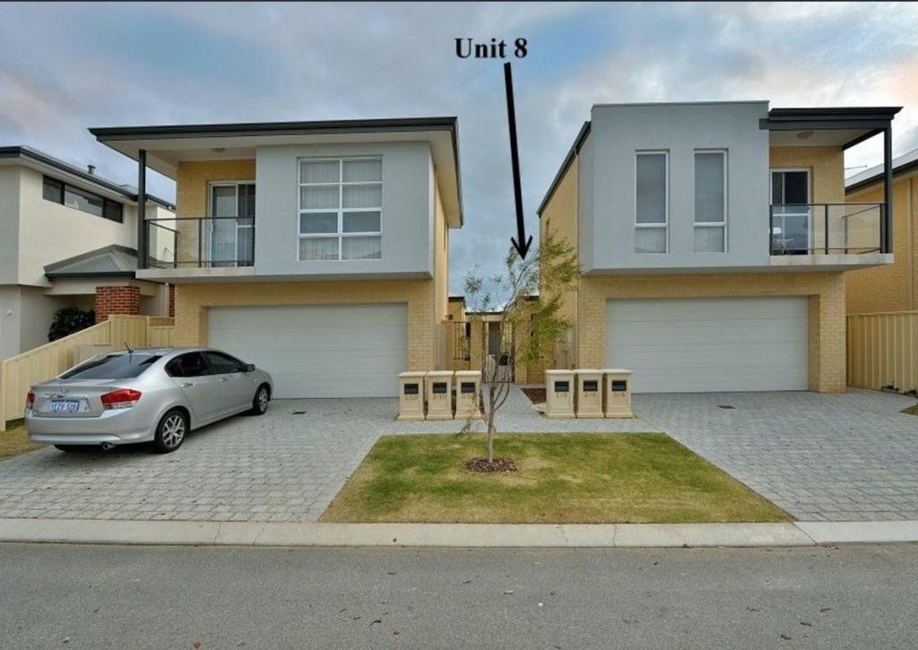 3/8 Quendamia Lane, Mandurah, WA 6210