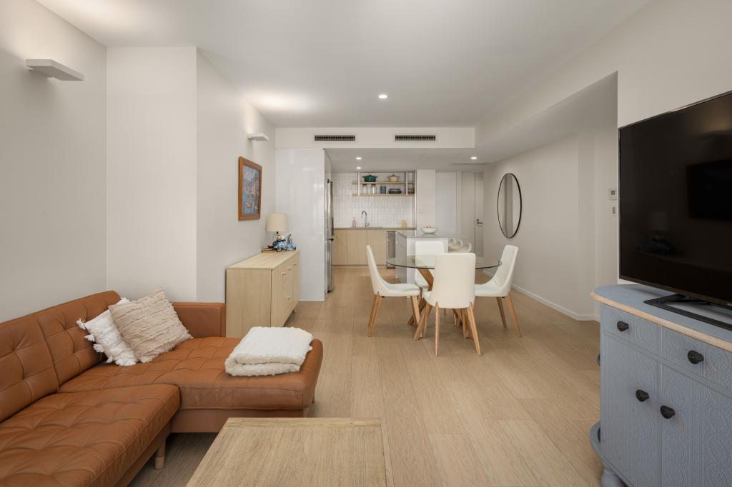 209/68 Sir Fred Schonell Dr, St Lucia, QLD 4067