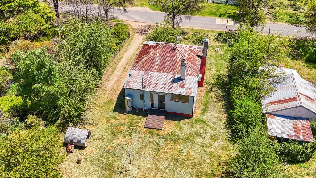 38 York St, Adaminaby, NSW 2629