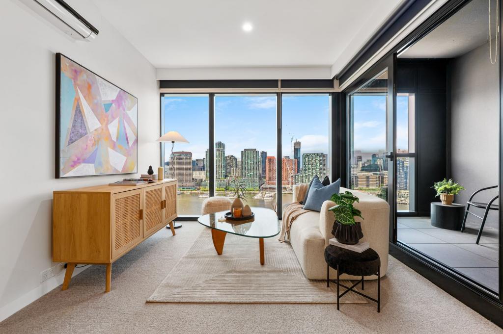 2014/8 Pearl River Rd, Docklands, VIC 3008