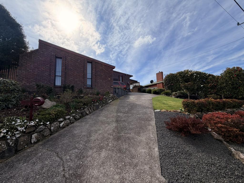 15 Roslyn Ave, Romaine, TAS 7320