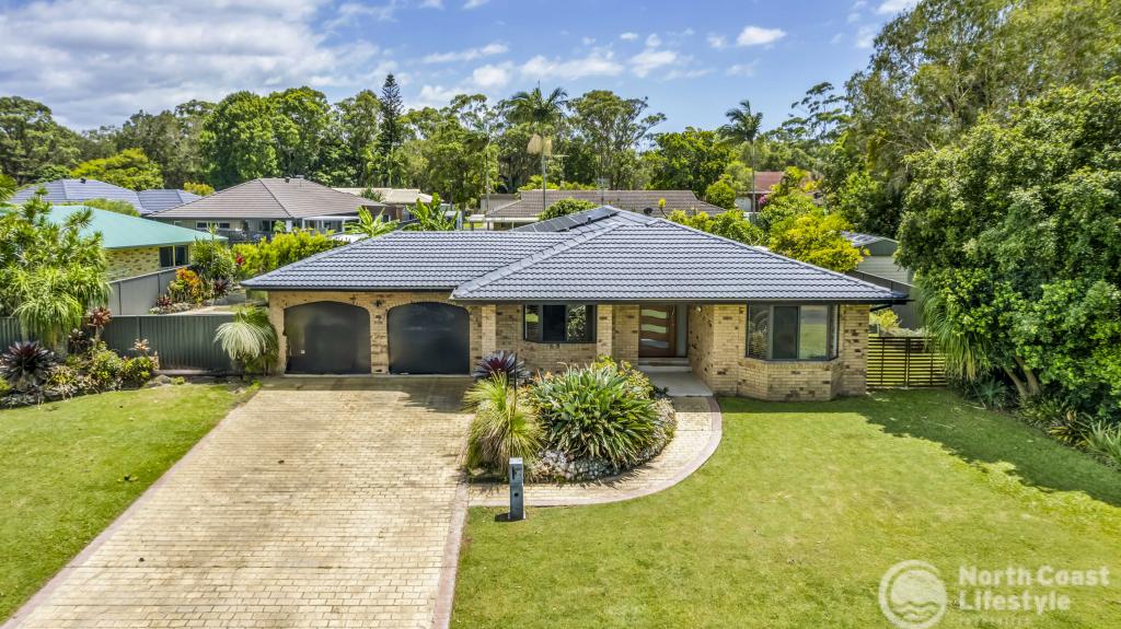 32 BULGOON CRES, OCEAN SHORES, NSW 2483