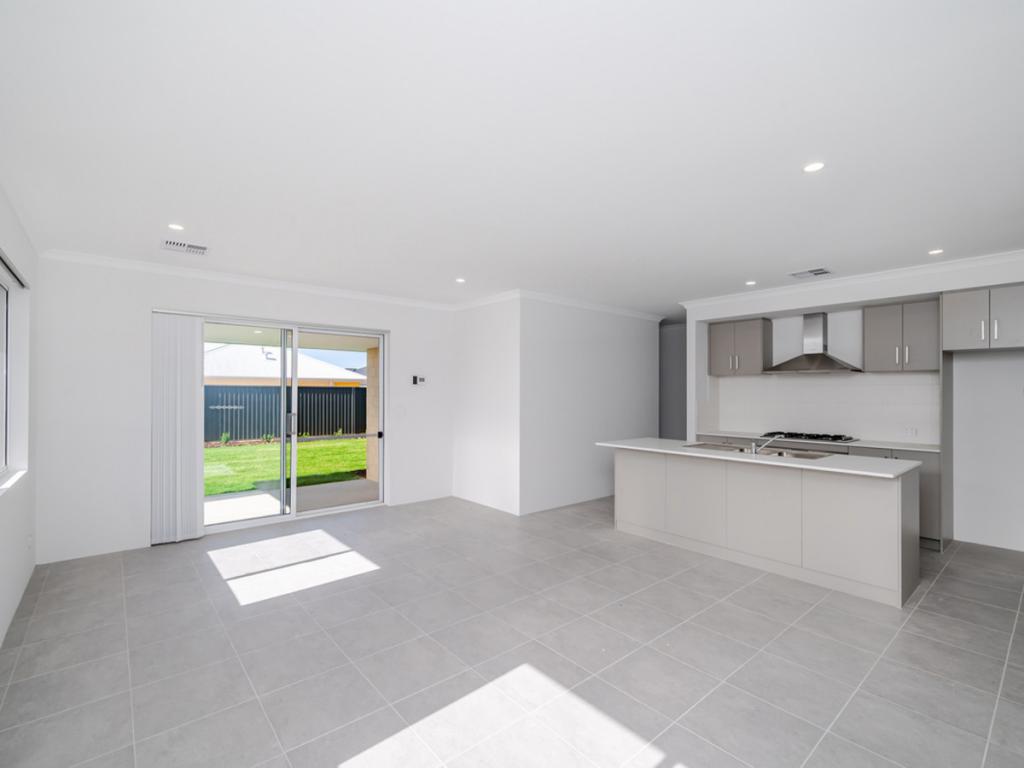 12 Dharug St, Yanchep, WA 6035