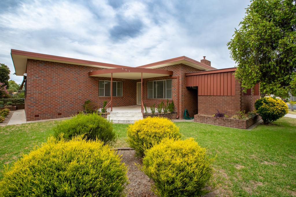 551 MCDONALD RD, LAVINGTON, NSW 2641