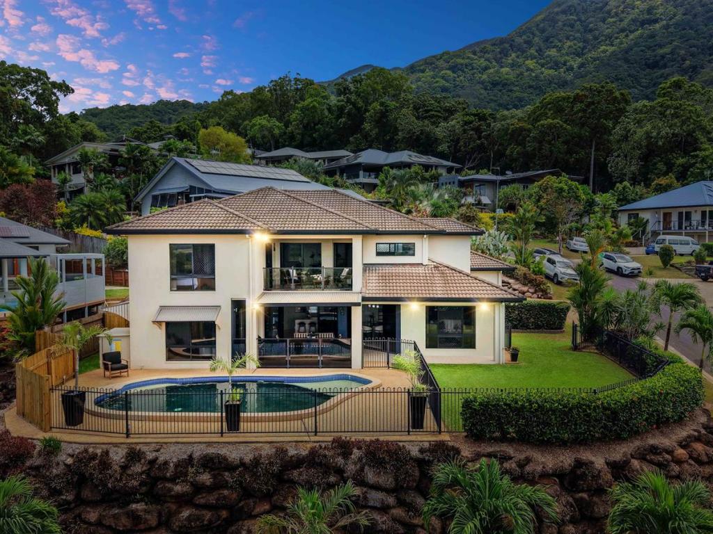 5 Turpentine St, Redlynch, QLD 4870