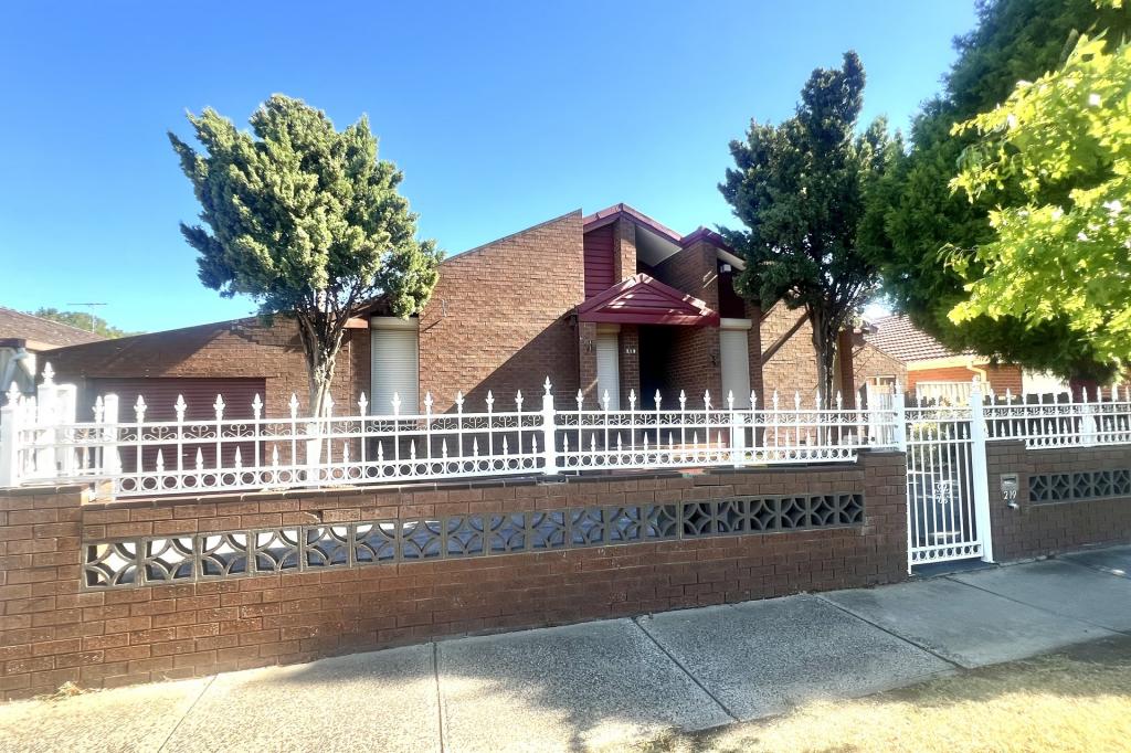 219 Main Rd W, St Albans, VIC 3021