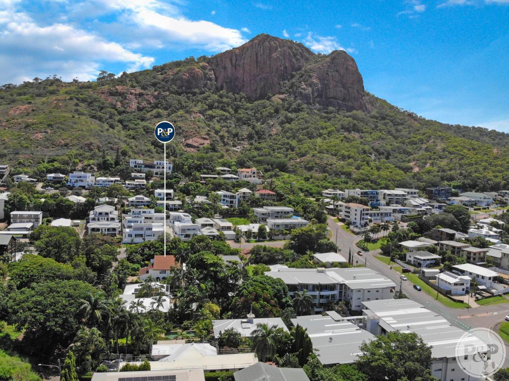 3/2 Queen St, North Ward, QLD 4810