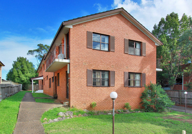 2/98 NORTHUMBERLAND RD, AUBURN, NSW 2144