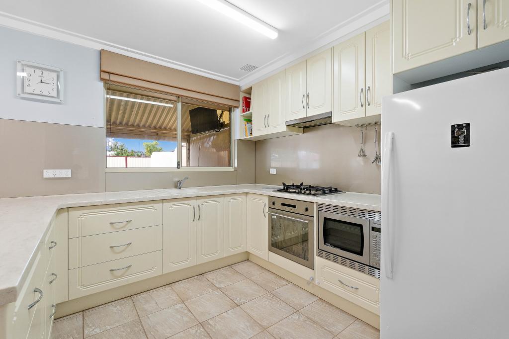 33 Abercairn Way, Parkwood, WA 6147