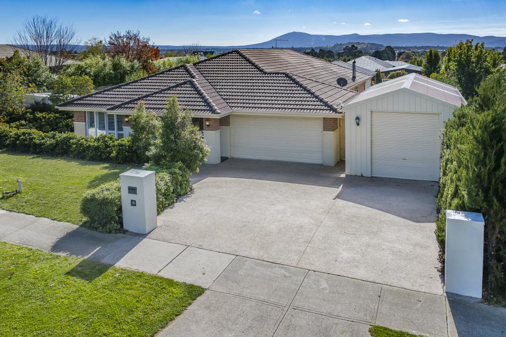 38 Morand St, Gisborne, VIC 3437