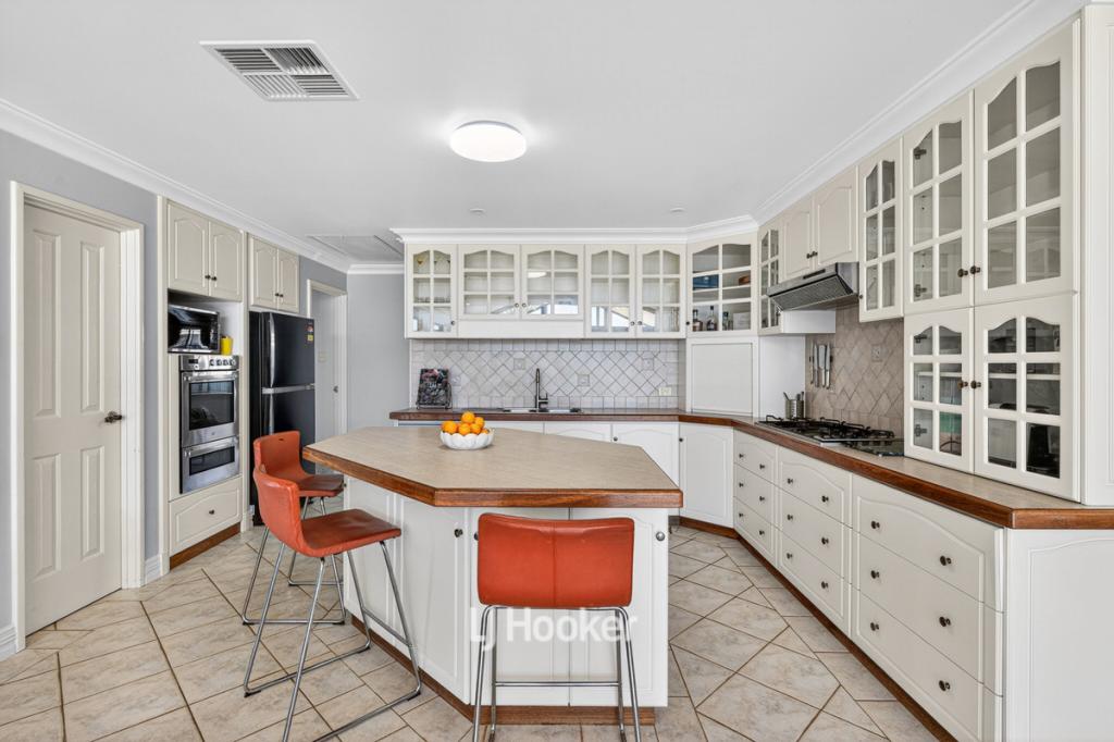 5 Barton Dr, Australind, WA 6233