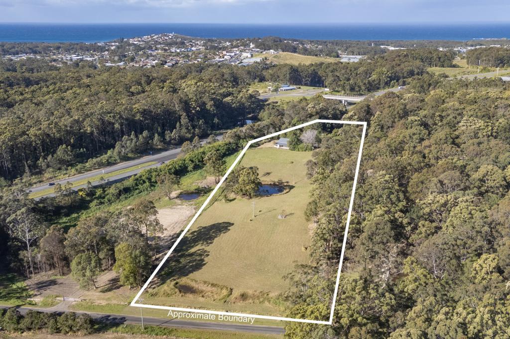 15 Park Ave, Woolgoolga, NSW 2456