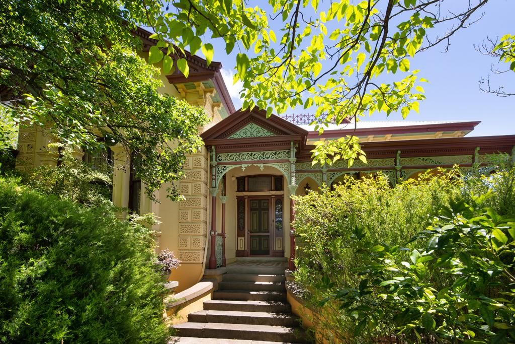 229 Don St, Ironbark, VIC 3550