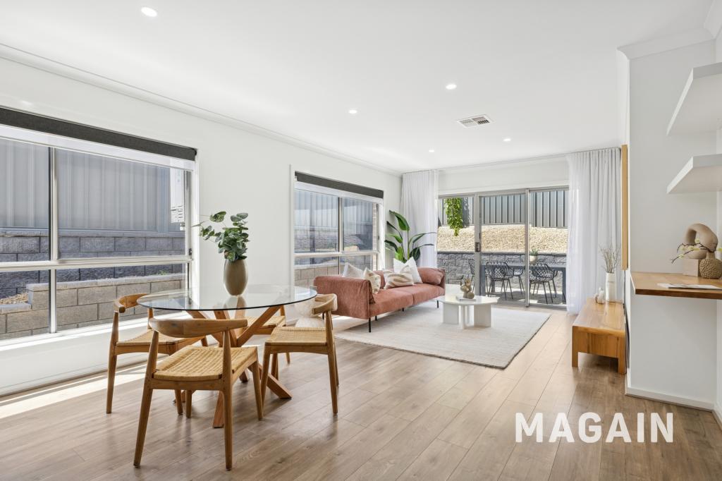 10 Kintore Rd, Seaford Heights, SA 5169