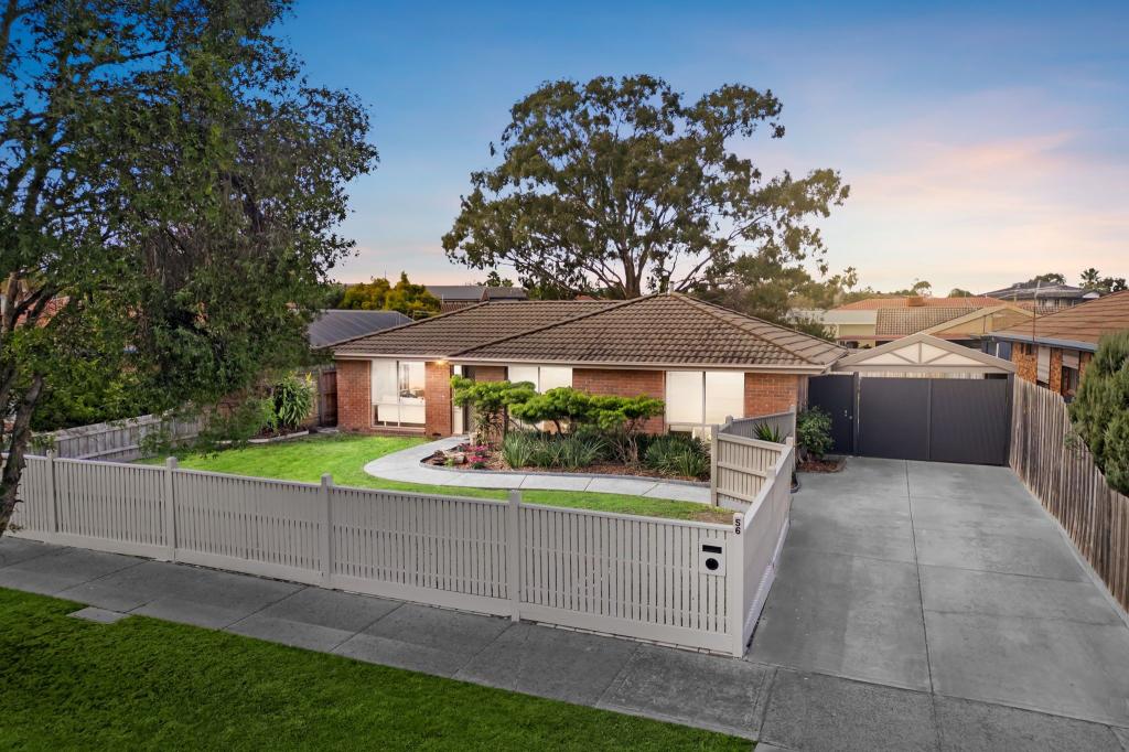 56 Hinkler Dr, Mill Park, VIC 3082