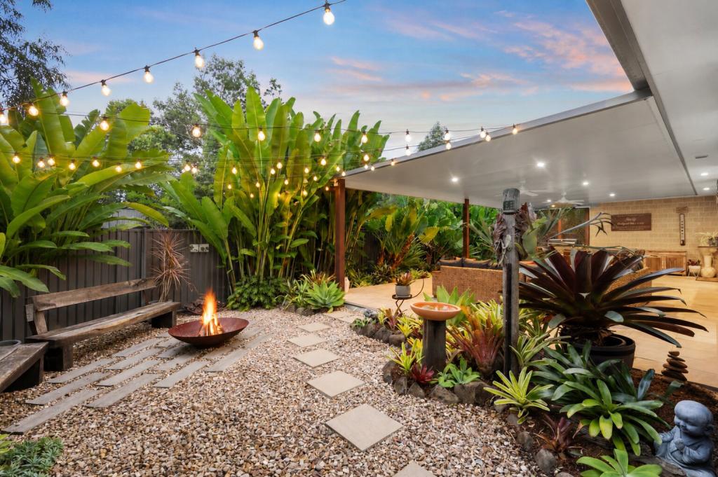 21 Holland St, Landsborough, QLD 4550