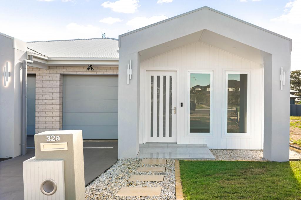 32A MYRTLE DR, BADAGARANG, NSW 2540