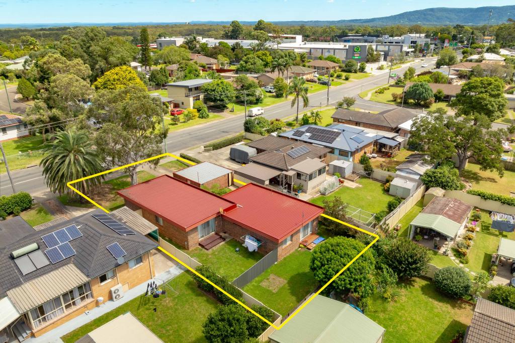 1&2/143 Cambewarra Rd, Bomaderry, NSW 2541