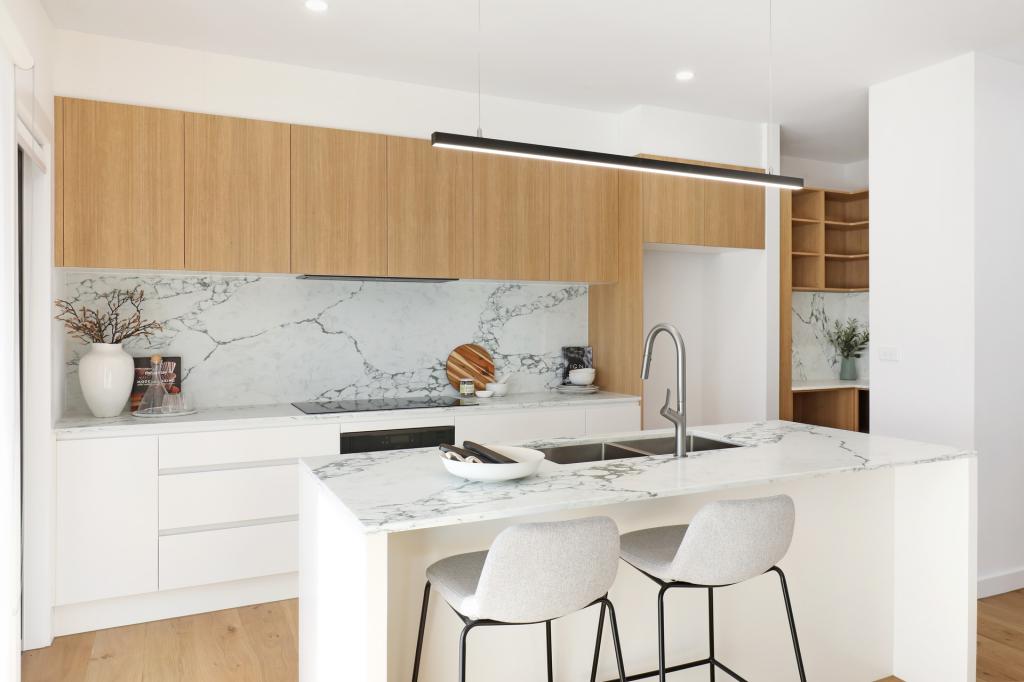 1 Foothills Rd, Balgownie, NSW 2519