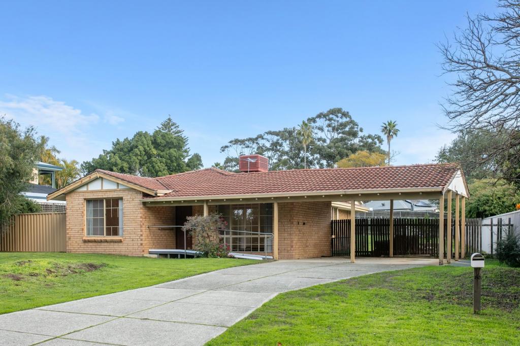30 MOORO DR, MOUNT CLAREMONT, WA 6010
